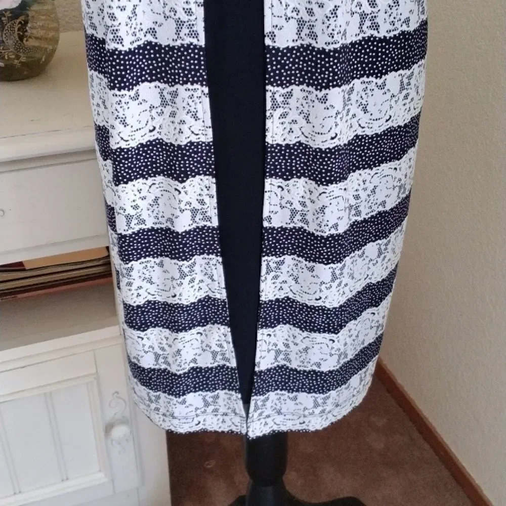 Perceptions Two Piece Look Dress - Picture 3 of 10